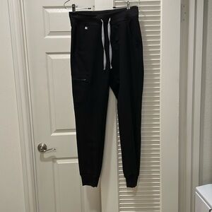 Figs- Black Zamora jogger scrub pants. Size- XS